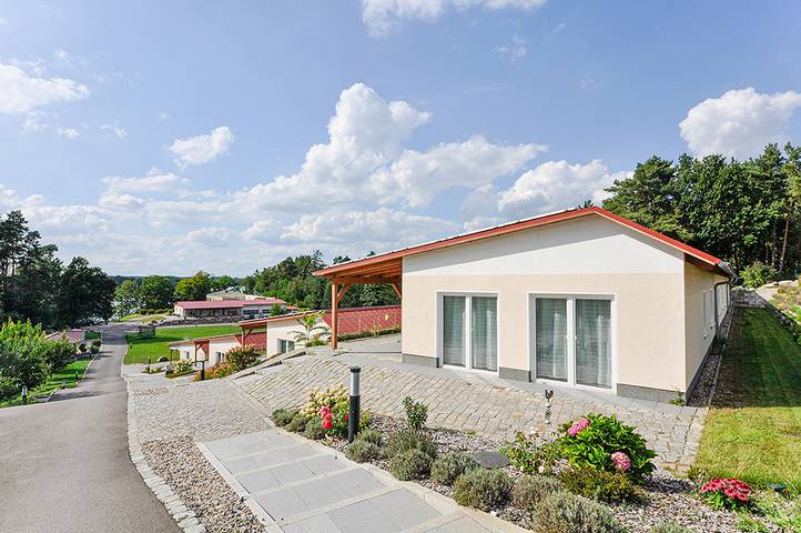 Bungalow für 4 Personen, mit Terrasse