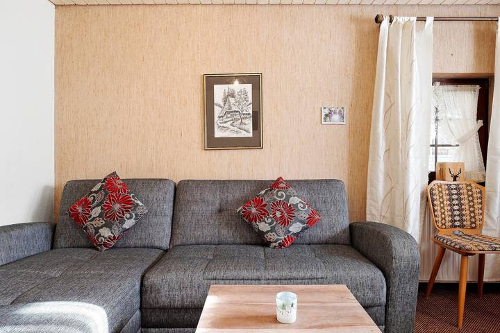 Appartement entier, Appartement 'Ferienwohnung Steinhäusle 1' avec vue sur la montagne, terrasse partagée et Wi-Fi in Vöhrenbach, Forêt-Noire centrale