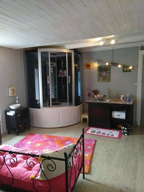 La Bohème - La chambre jaune in Plouigneau, Région de Morlaix