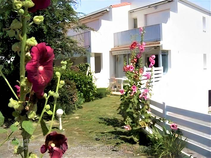 Location de vacances pour 4 personnes, avec Jardin à Vaux-sur-Mer