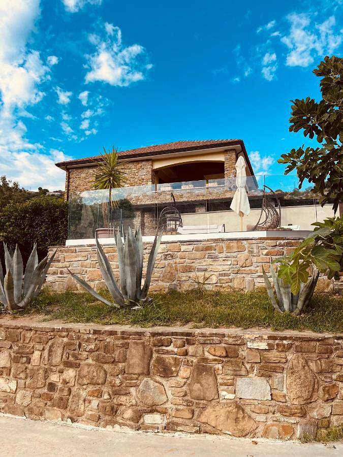 Villa Edda residenza con piscina in Perdifumo, Cilento Coast