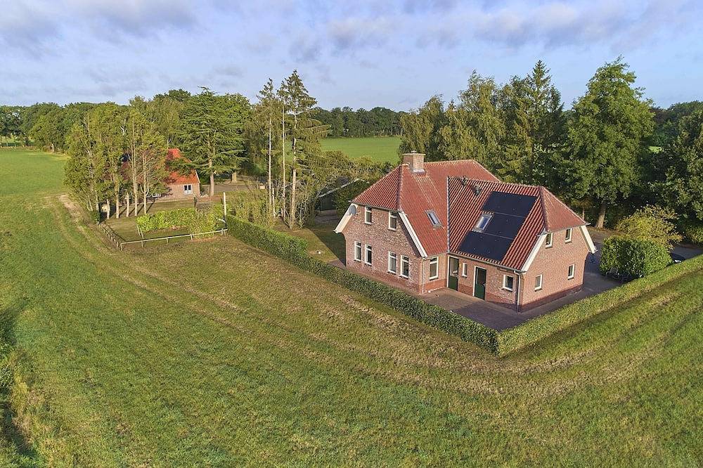 Mooie groepshuis met grote tuin en speelzolder in Neede, Gelderland