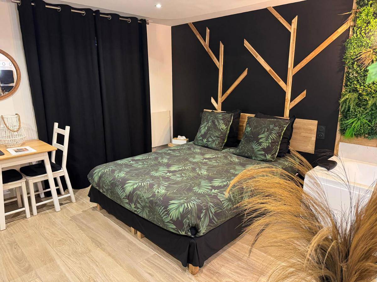Appartement entier, Suite Dream by Need'Amour in Pontault-Combault, Seine-et-Marne