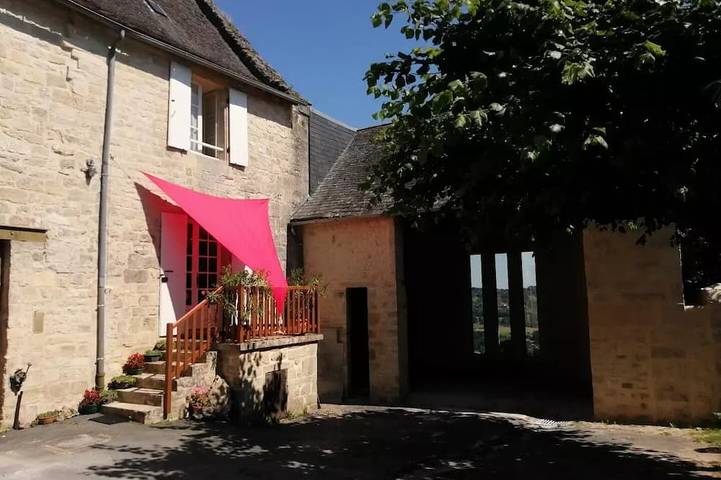 Location de vacances pour 4 personnes, avec terrasse à Saint-Robert