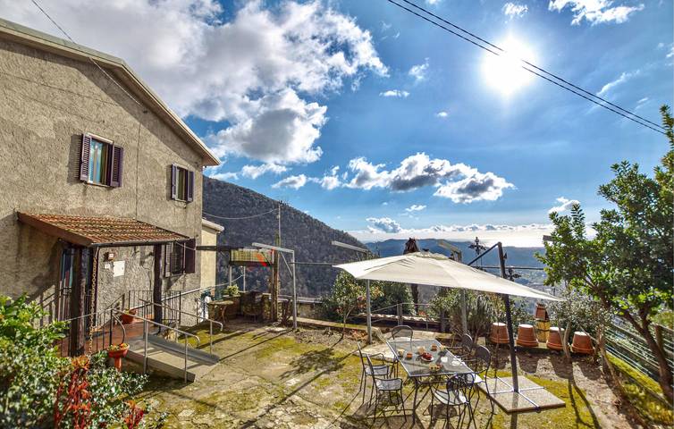 Ferienhaus für 8 Personen, mit Garten - 1