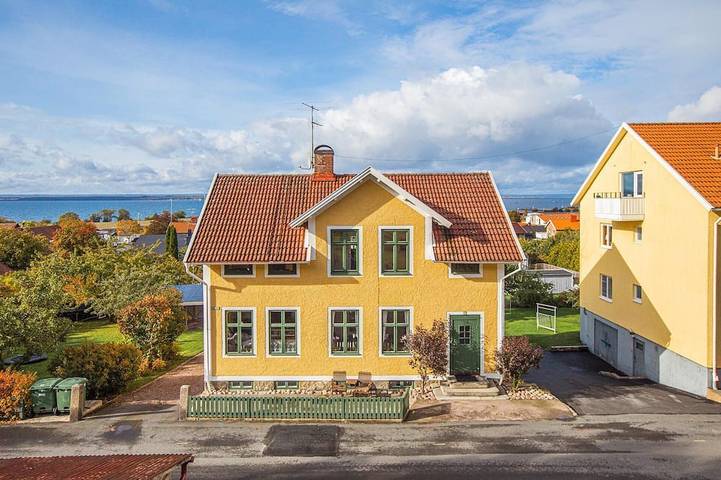 Ferienhaus für 4 Personen, mit Balkon und Garten in Gränna