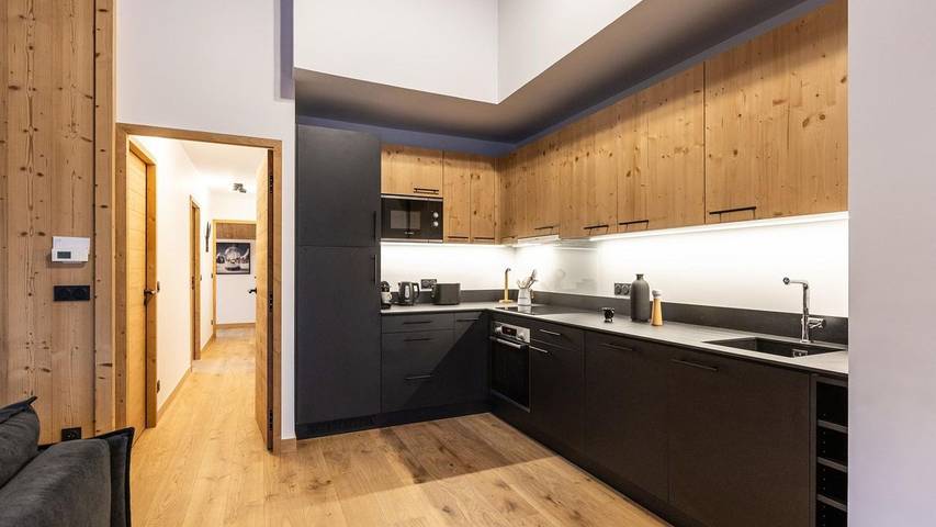 Gîte pour 11 personnes, avec balcon dans Office De Tourisme De La Chapelle D Abondance - 4