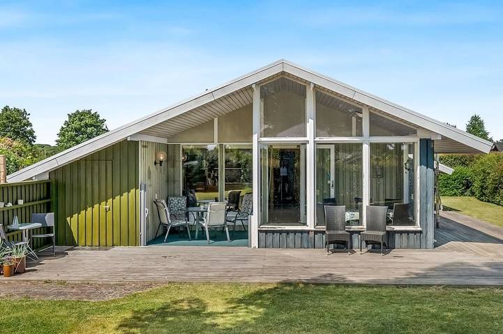 Ferieudlejning for 4 personer, med have i Ajstrup Strand