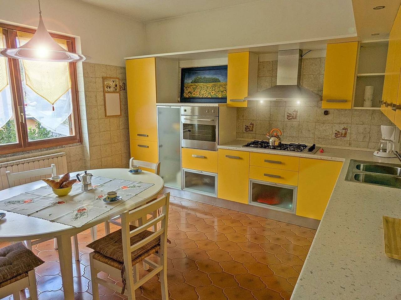 Ganze Wohnung, Panorama-Balkon-Ferienwohnung Paradiso mit Seeblick am Comer See in Santa Maria Rezzonico, Comune di San Siro
