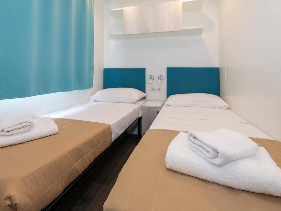 Camping The Garda Village - Mobilheim 6 personen - Maxicaravan Deluxe in Rivoltella del Garda, Sirmione