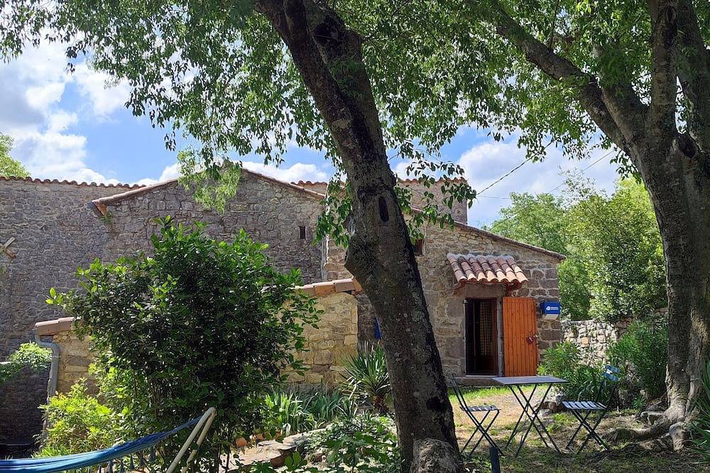 Entre Ardèche et Gard, un Gîte Tout Confort Pour un Séjour Nature et Détente in Beaulieu (Largentière), Ardèche