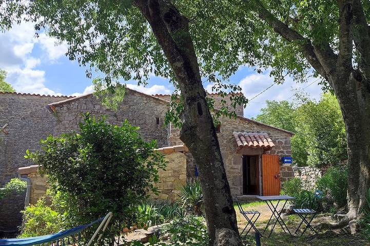 Location de vacances pour 5 personnes, avec Terrasse et Jardin à Beaulieu (Largentière)