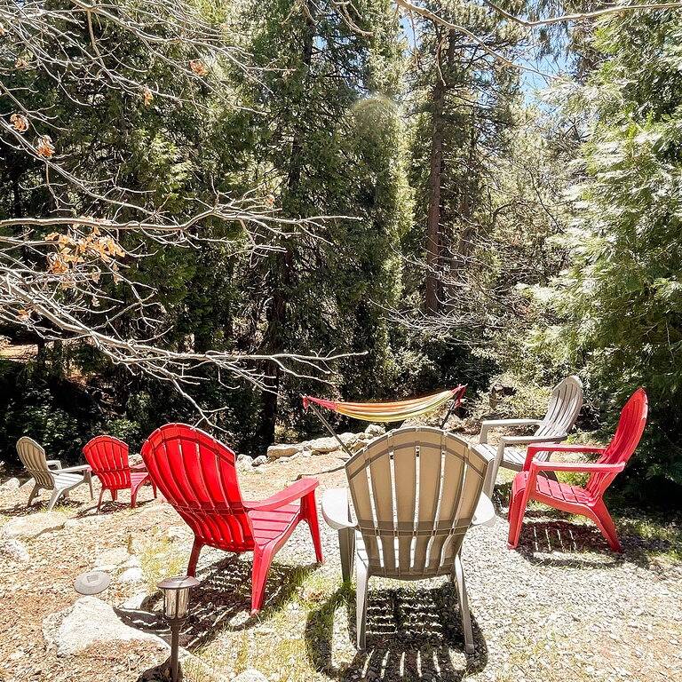 Log Cabin for 4 Guests in Idyllwild, Southern California