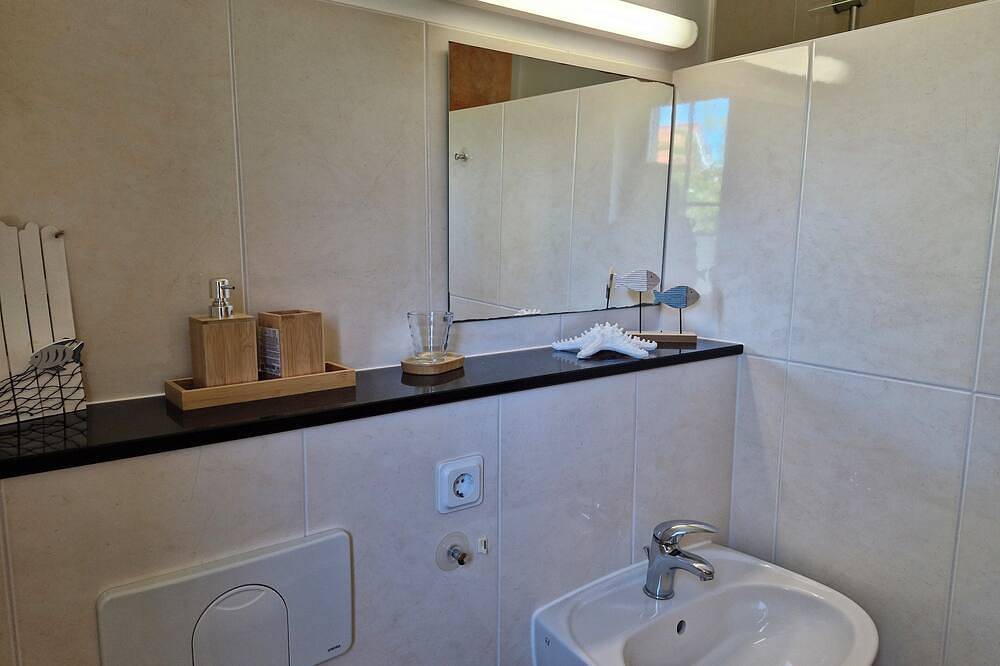 Ganze Wohnung, 2-Raum-Appartement Kap Arkona nahe Nationalpark Jasmund&Königsstuhl in Hagen Auf Rügen, Lohme
