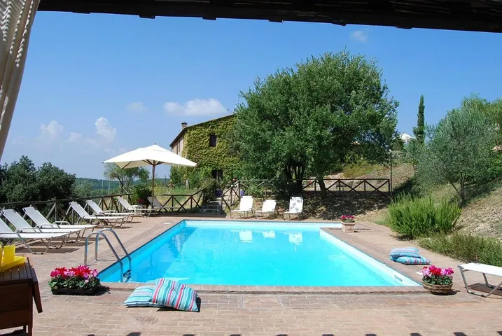 Casa rural para 4 personas, con piscina y jardín - 1