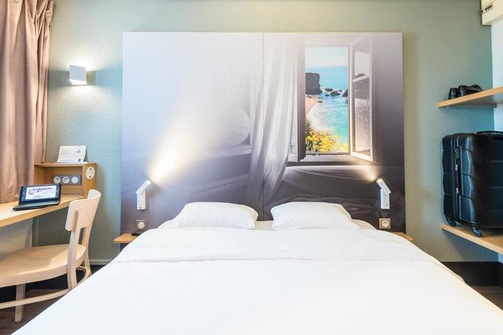 Hôtel pour 4 personnes, avec terrasse et jardin, animaux acceptés