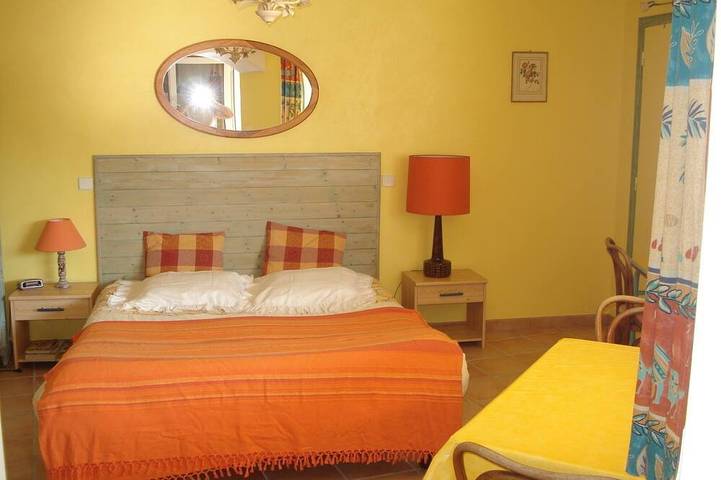 Gîte pour 2 personnes, avec jardin et terrasse à Tourrettes-sur-Loup - 2