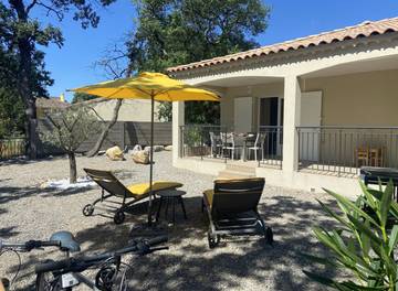 Gîte pour 4 personnes, avec terrasse et jardin à Saint-Alban-Auriolles