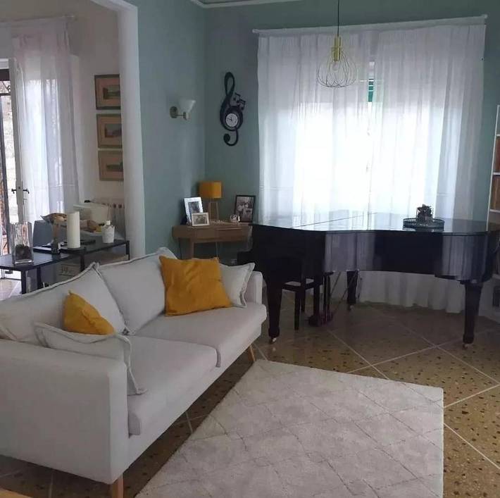 Chambre d’hôte pour 2 personnes, avec terrasse ainsi que jardin et vue