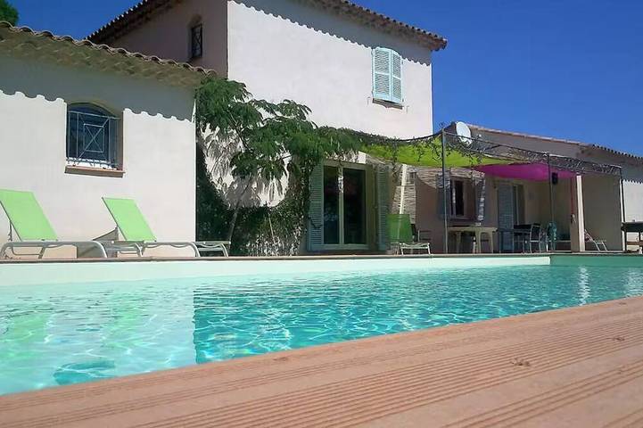 Villa pour 9 personnes, avec piscine, animaux acceptés à Vidauban