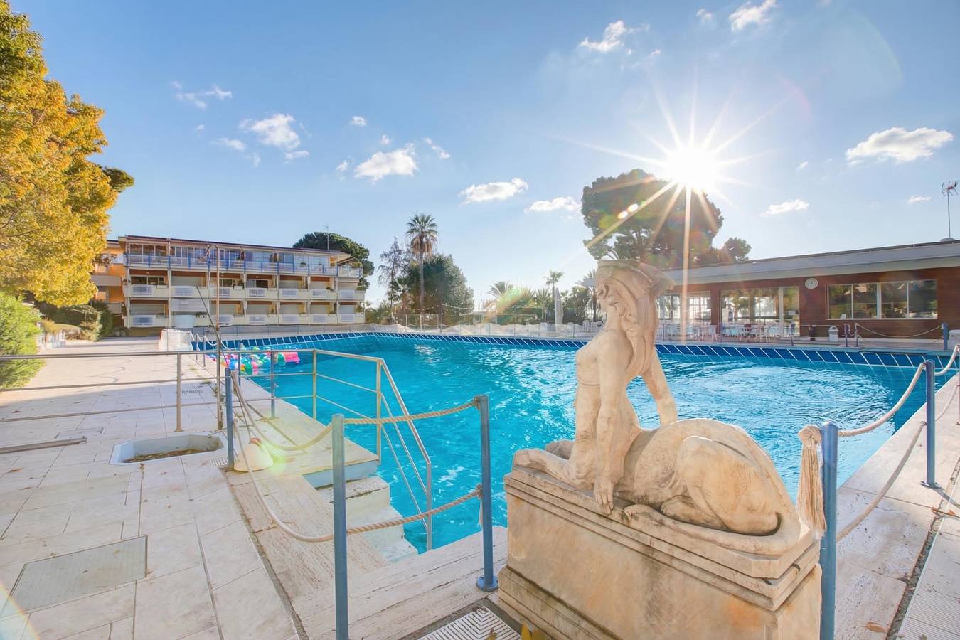 Jolie Sur La Mer - Petit Studio with Shared Pool, foto 8
