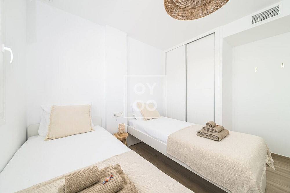 Apartamento entero, Boho Breeze Penthouse - Rooftop bliss near beach and golf - By Oyoostays in Pilar de la Horadada, Costa Blanca