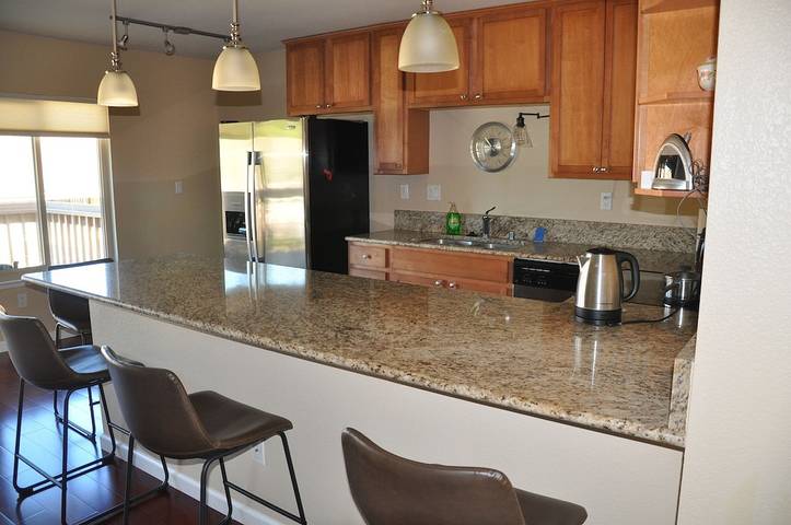 Gîte pour 2 personnes, avec balcon et piscine à Monterey - 4