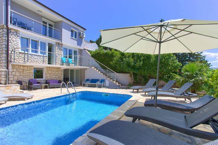 Villa für 12 Personen, mit Pool und Garten sowie Terrasse, mit Haustier - 1