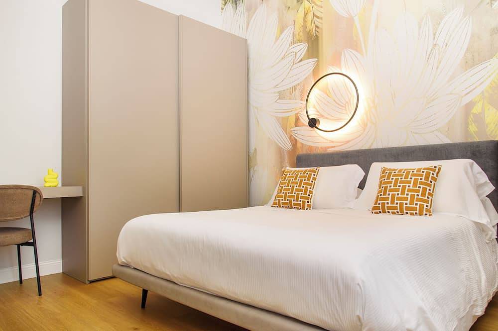 Entire apartment, Vesuvius Palace Aparthotel - Vulcano Apt in Ercolano, Vesuvio National Park