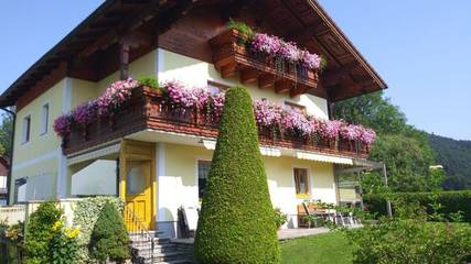 Ferienwohnung für 2 Personen, mit Garten in Faistenau