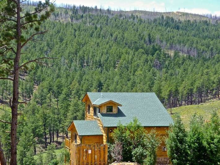 Barn for 6 people, with hot tub and balcony as well as yard in Colorado
