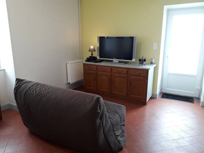 Gîte pour 4 personnes, avec terrasse dans Nièvre - 3