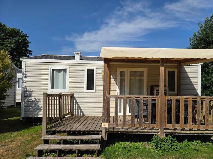 Camping Val de Boutonne - Mobilheim 4 personen - Ibiza 27,5m² + halbüberdachte Terrasse in Saint-Jean-d'Angély, Saint-Jean-d'Angély und Umgebung