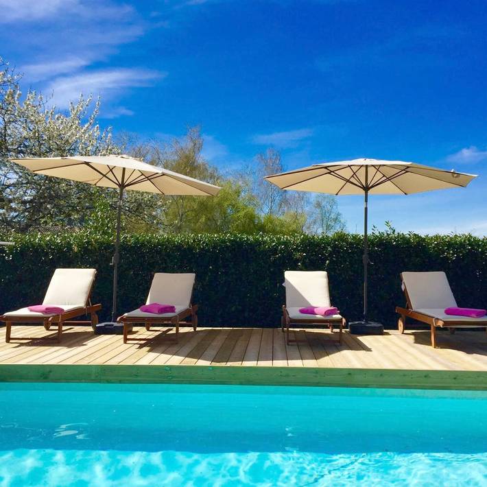 Location de vacances pour 2 personnes, avec piscine et jardin, adapté aux familles à Mézières-sur-Issoire - 4