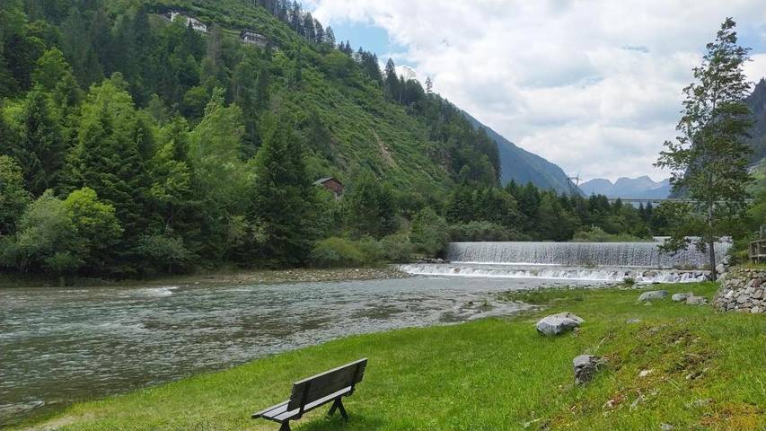 Gîte pour 6 personnes, avec jardin et vue, animaux acceptés à Canal San Bovo - 3