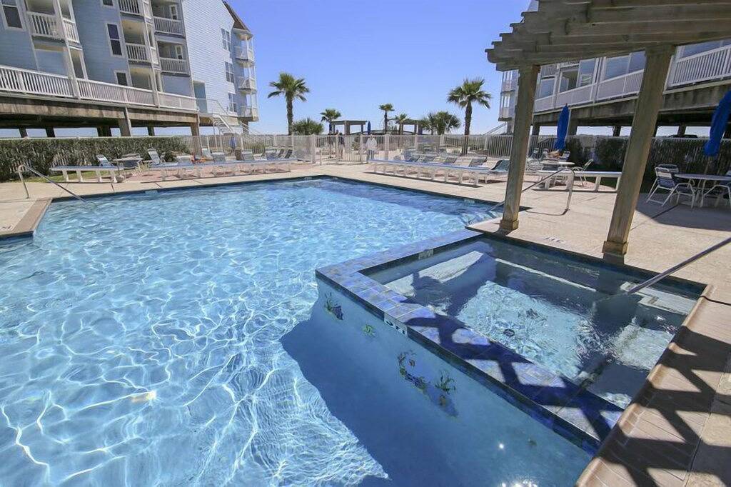Vacation Apartment for 6 Guests in Galveston Island, Galveston