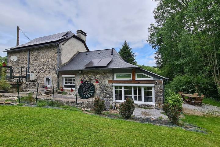 Location de vacances pour 8 personnes, animaux acceptés à Louvie-Juzon