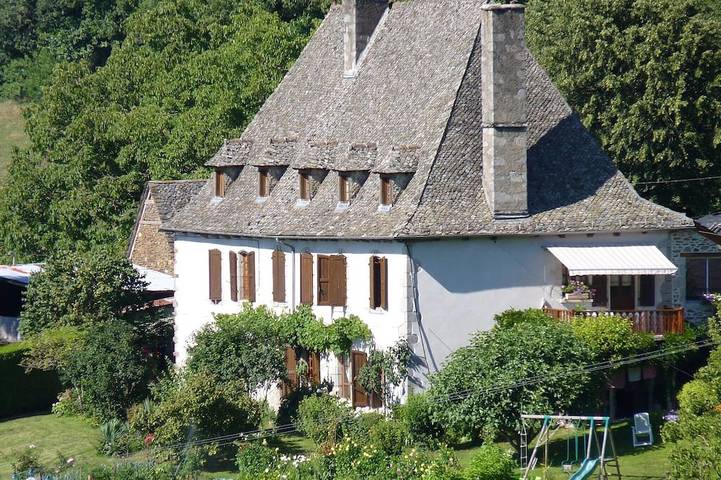 Gîte pour 6 personnes, avec Jardin à Junhac