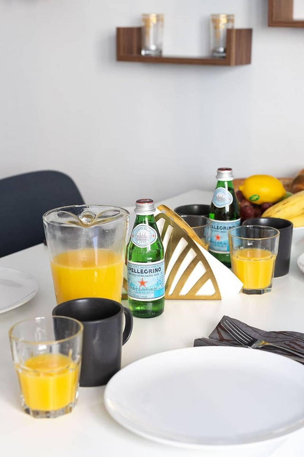 Ganze Wohnung, Artistic 2Br Apt w Balcony in Florentin Center in Tel Aviv, Bezirk Tel Aviv