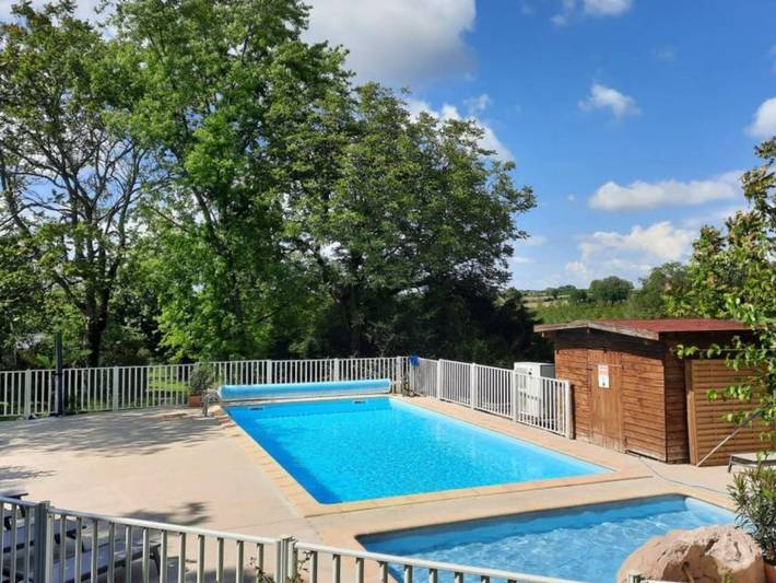 Mobil home pour 2 personnes, avec piscine et terrasse, animaux acceptés à Rocamadour - 2