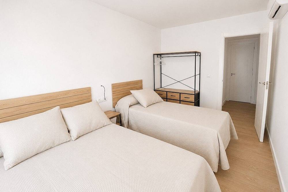 House in Torre del Mar | 3 bedrooms | 2 bathrooms | Patios | Central location in Torre del Mar, Vélez-Málaga