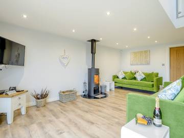 Holiday Rental for 11 People in Caldecott, Rutland, Photo 3