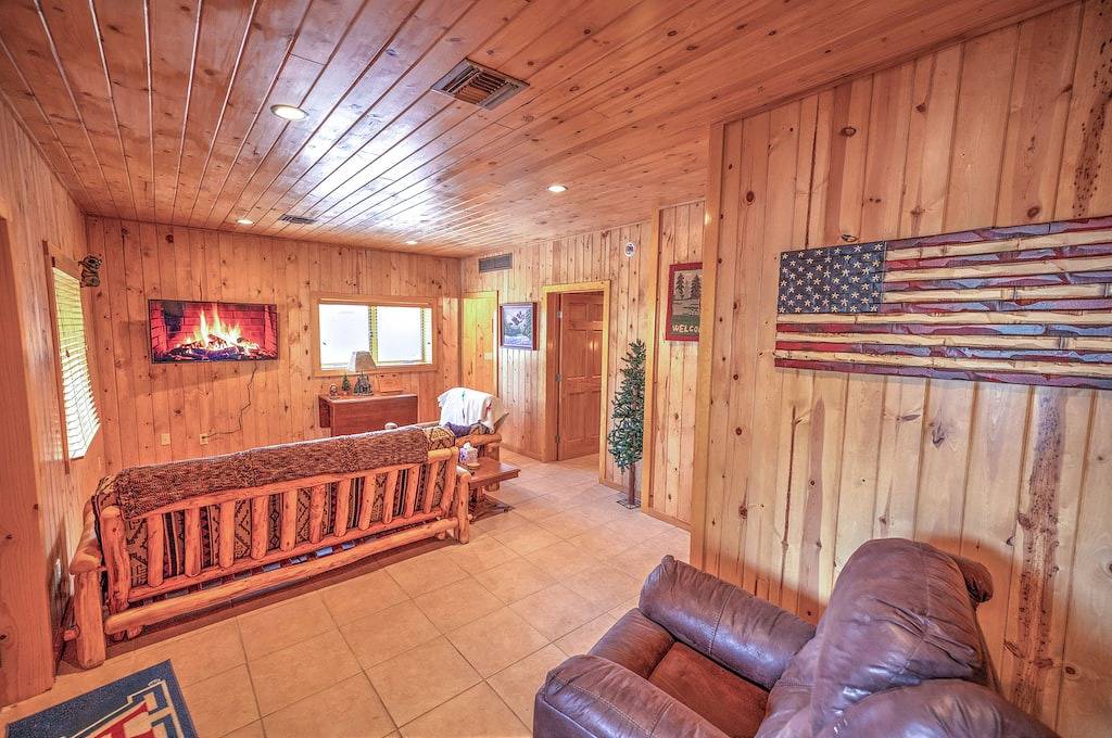 Märchenbuch Mt Lemmon Log Cabin in Tanque Verde, Pima County