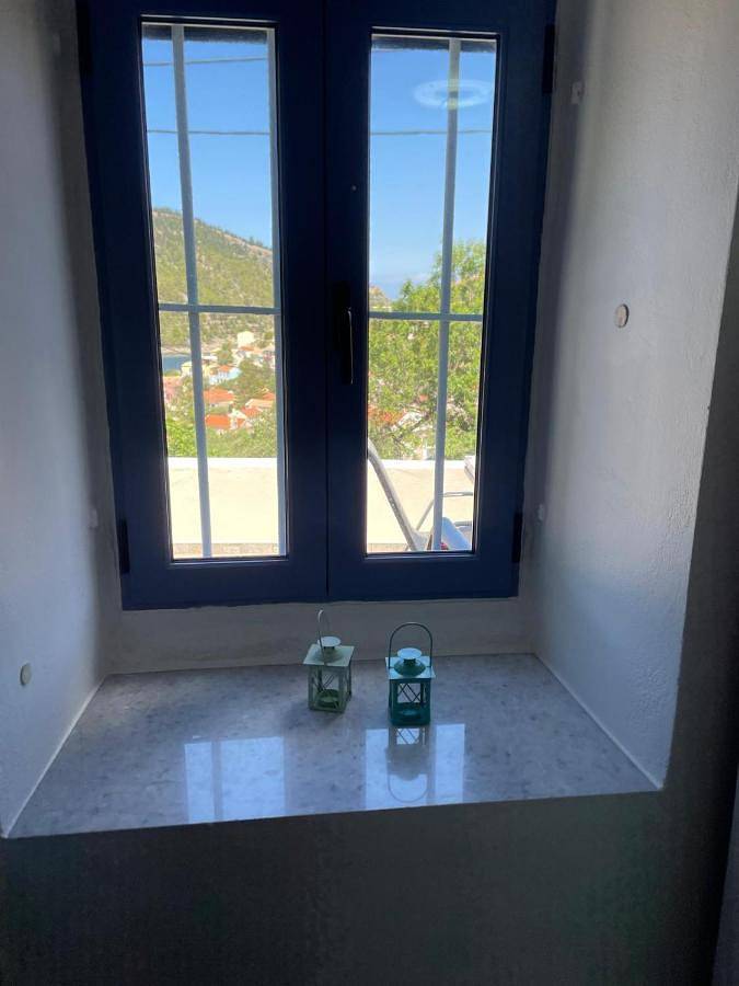 Location de vacances pour 2 personnes, avec Terrasse dans Άσος - 2