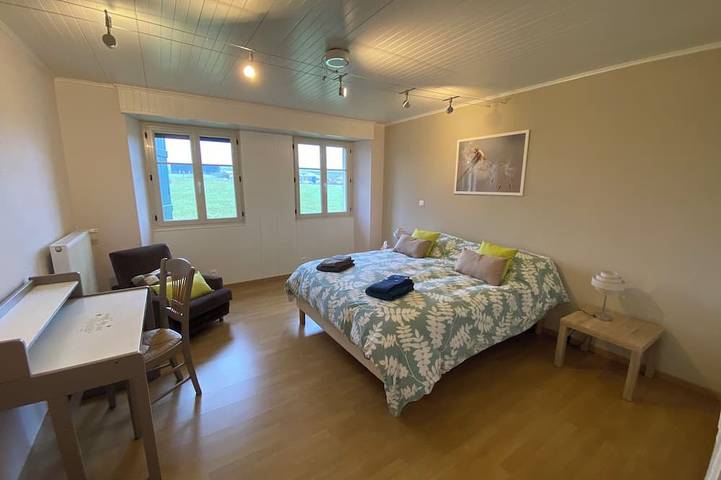 Gîte pour 8 personnes, avec Terrasse et Jardin