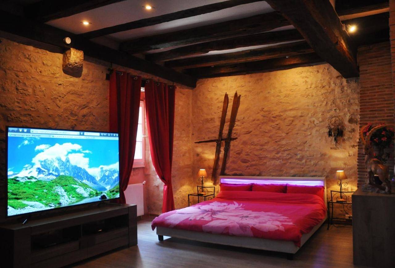 Deluxe Double or Twin Room with Spa Bath in Châteauroux, Région de Châteauroux