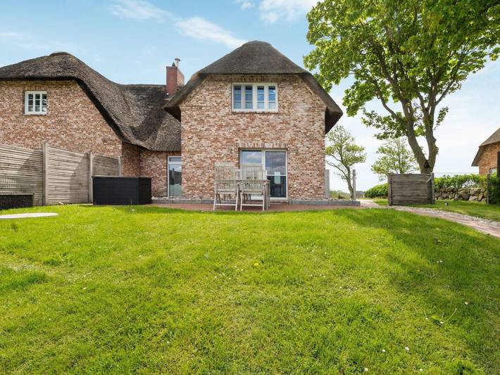 Ferienhaus für 4 Personen, mit Terrasse und Garten in Fahretoft