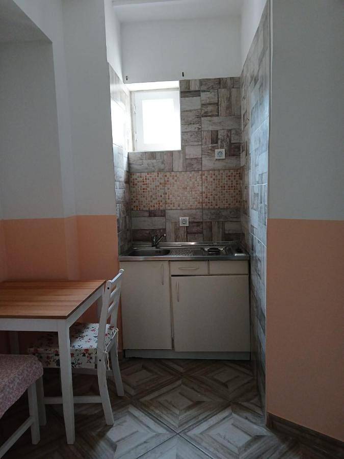 Maison d’hôte pour 4 personnes, avec jardin ainsi que terrasse et piscine à Pula - 3