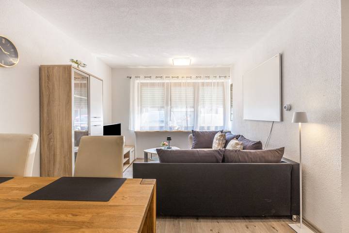 Entire apartment, Apartment 'Ferienwohnung Sonnhalde' with Wi-Fi in Aach (Bodensee), Landkreis Konstanz