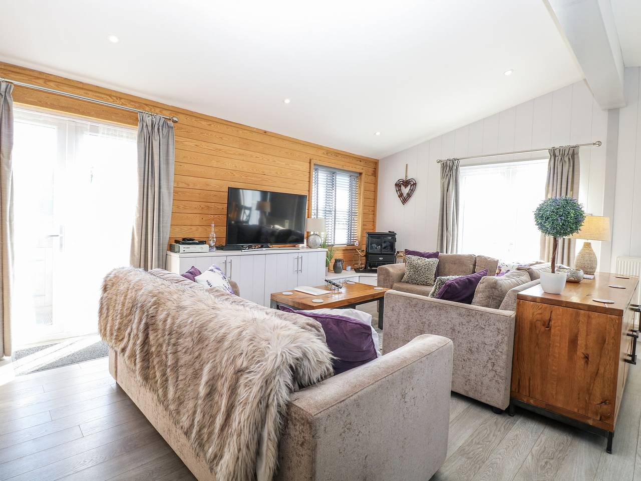 Angel Lodge - No 27 in Suffolk